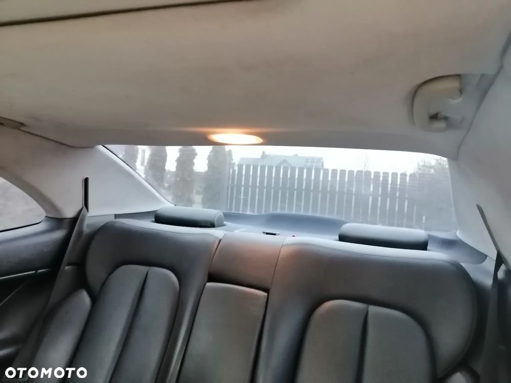 Mercedes-Benz CLK - 19