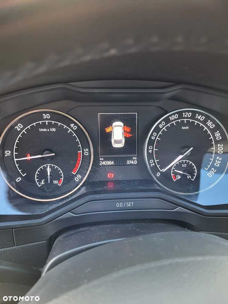Skoda Superb Combi 1.6 TDI GreenLine - 7