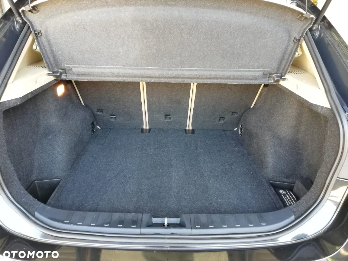 BMW X1 sDrive20d - 13