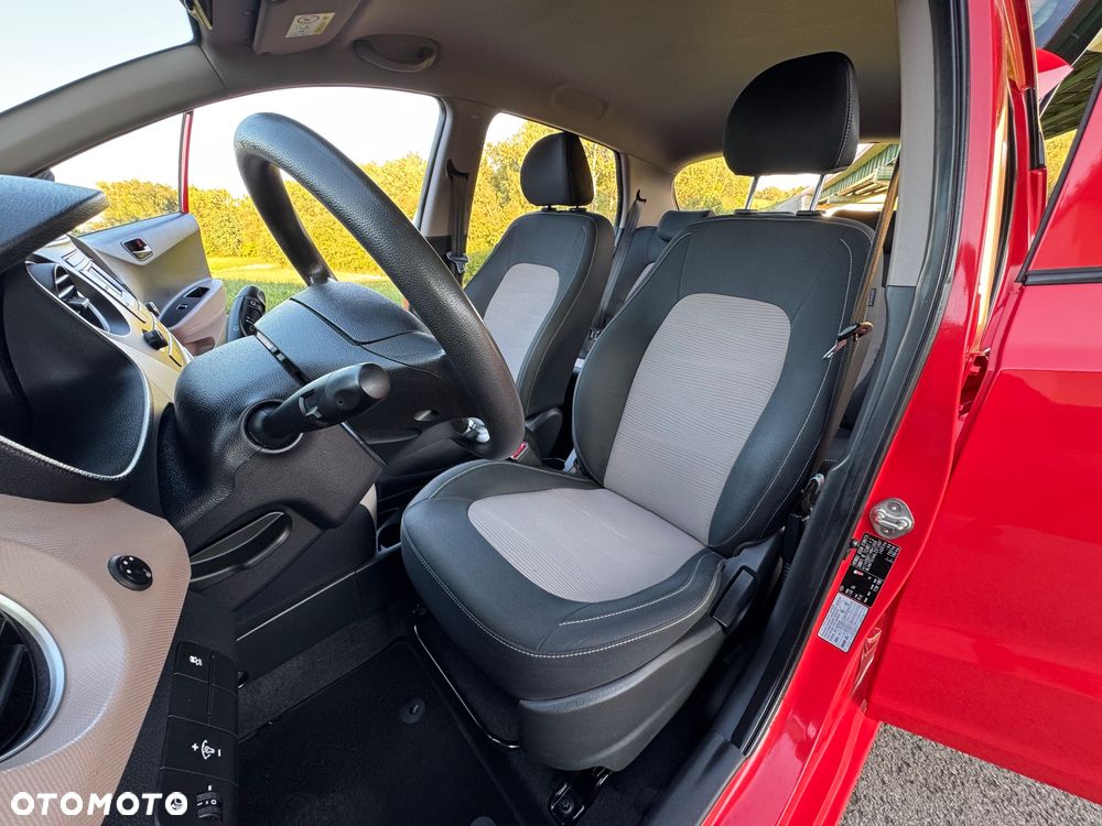Hyundai i10 1.0 BlueDrive Go - 27