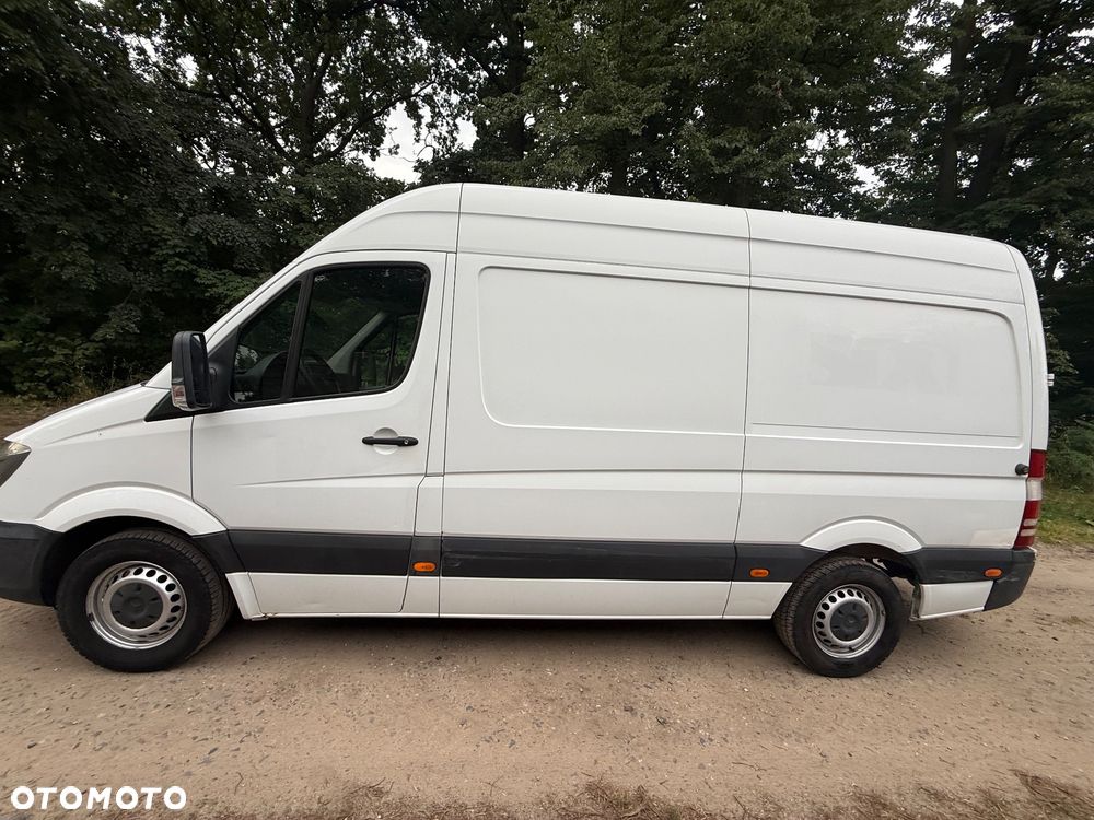 Mercedes-Benz Sprinter - 2