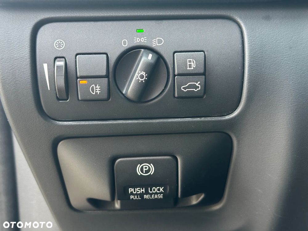 Volvo XC 60 - 20