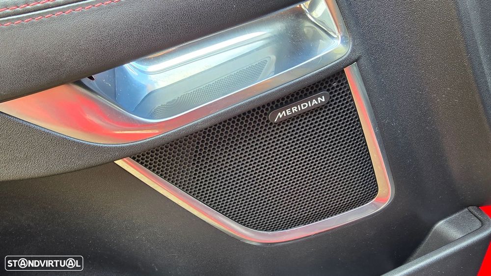 Jaguar E-Pace - 11