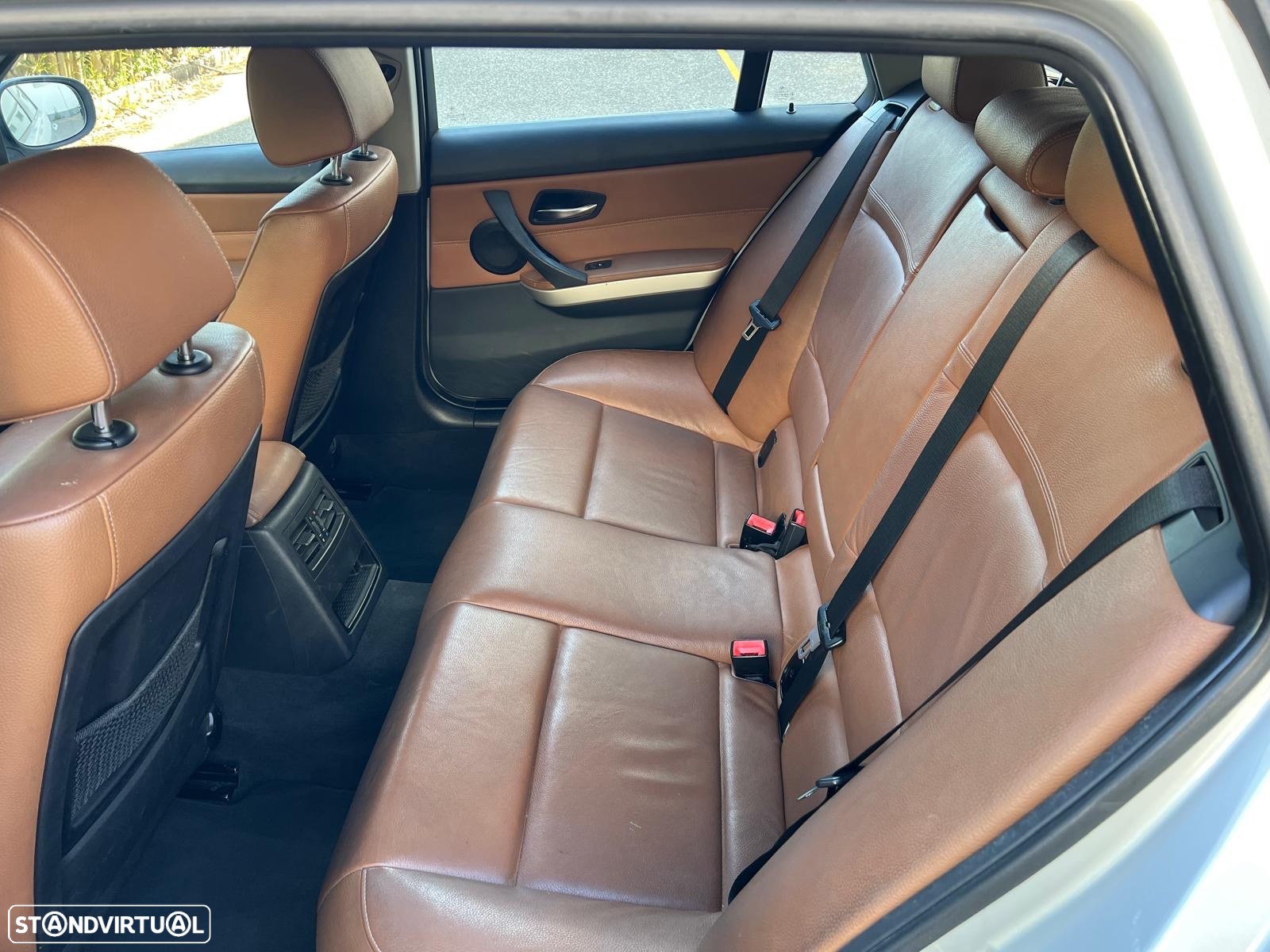 BMW 318 d Touring - 7