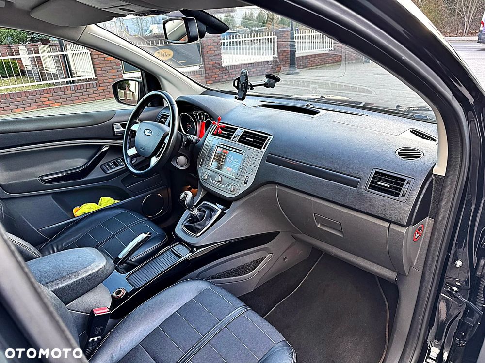 Ford Kuga 2.0 TDCi 4x4 Individual - 37
