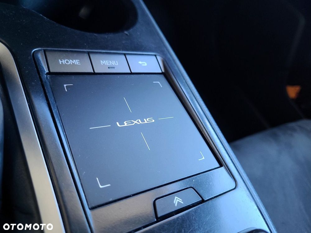 Lexus UX 200 Optimum 2WD - 18