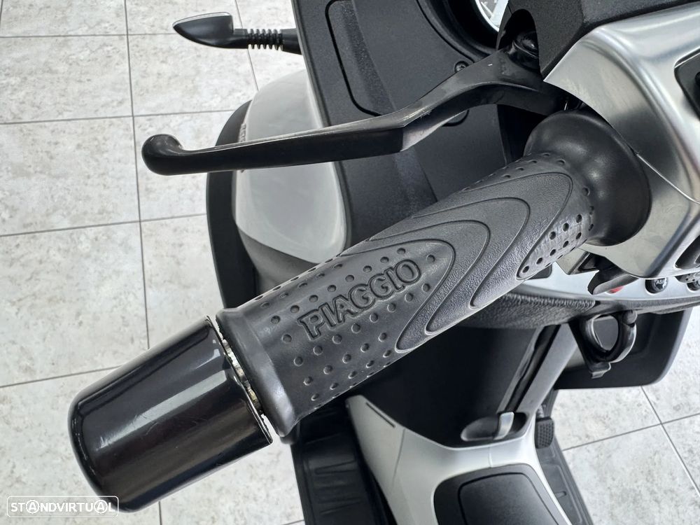 Piaggio MP3 400 HPE - 36