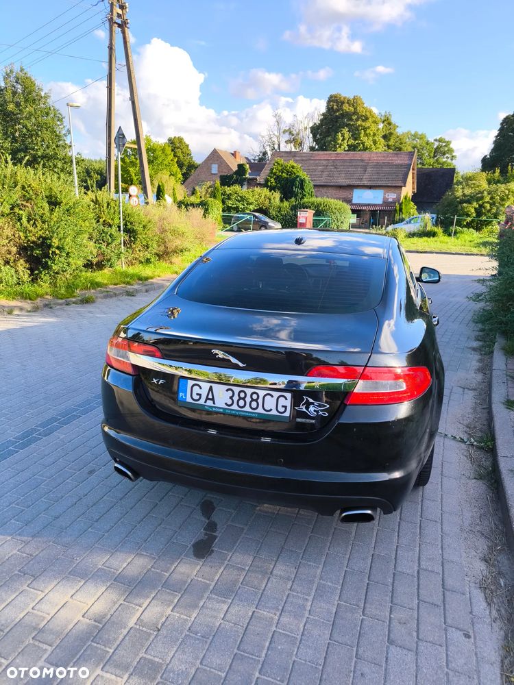 Jaguar XF 3.0 V6 Premium Luxury - 4