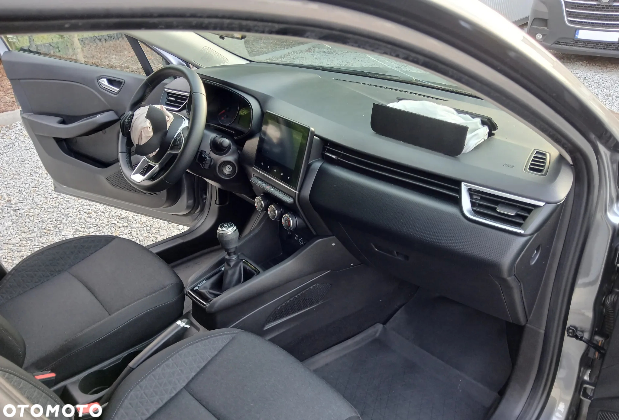 Renault Clio 1.0 TCe Equilibre - 17