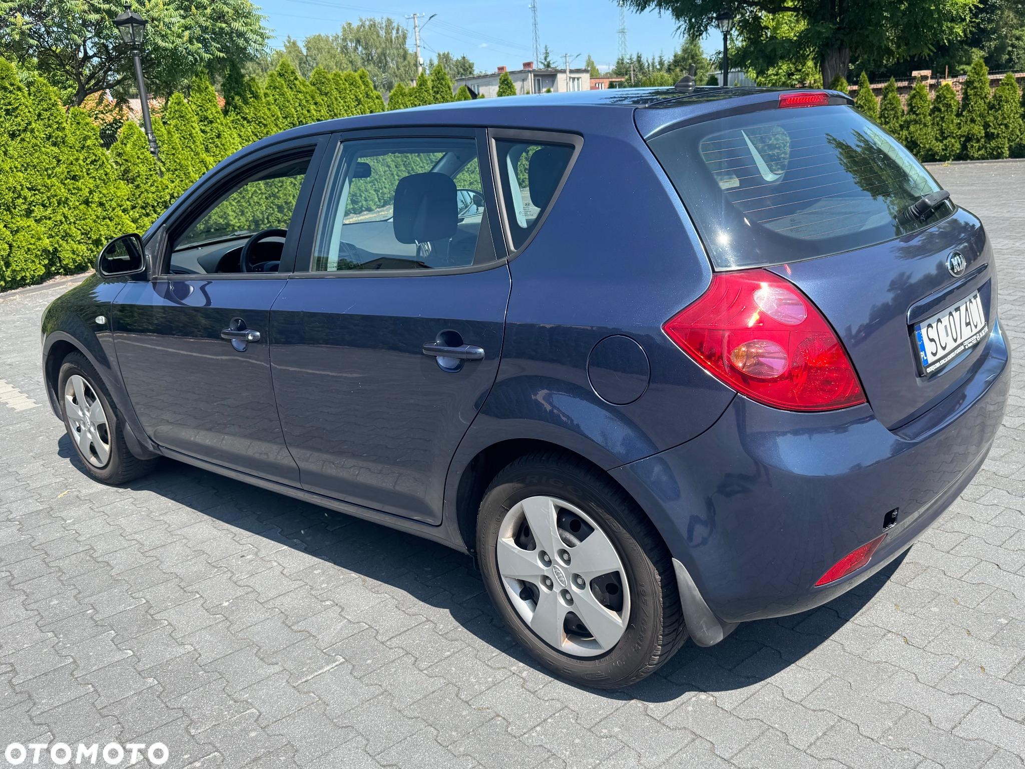 Kia Ceed Cee'd 2.0 crdi Comfort + - 30