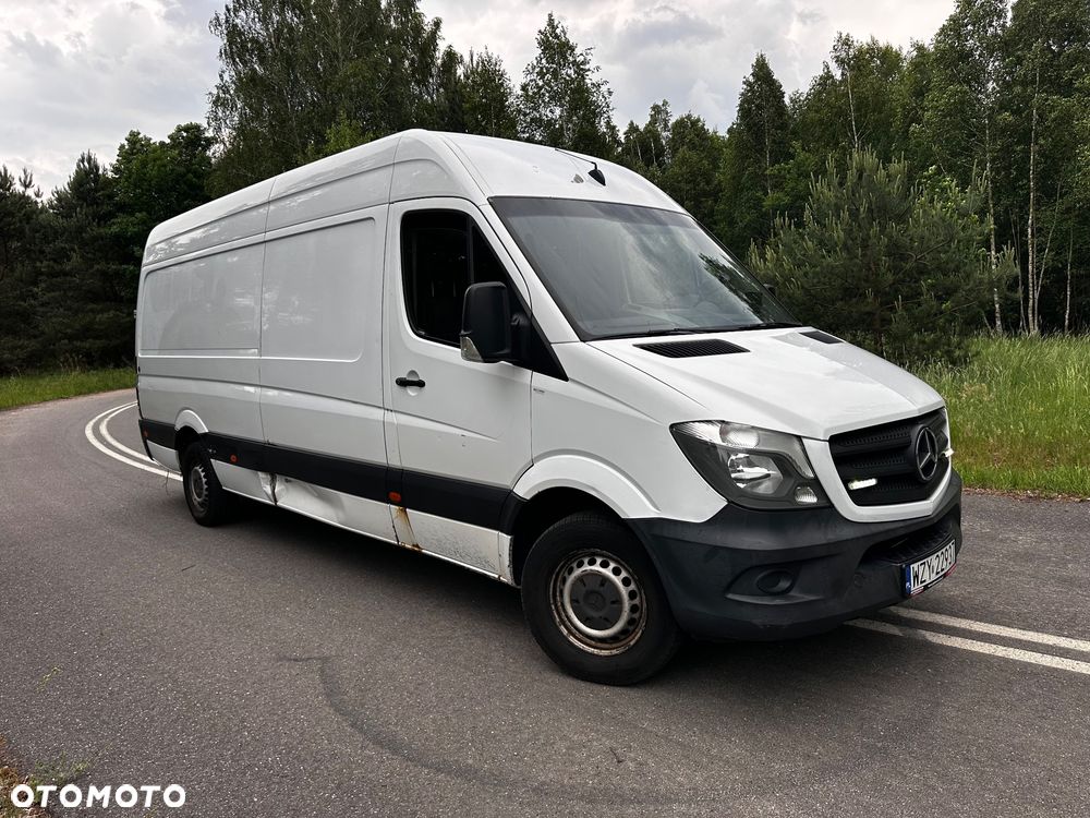 Mercedes-Benz Sprinter - 2