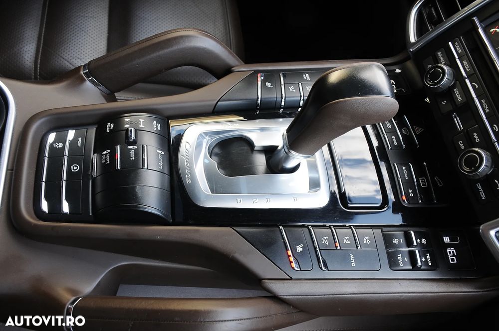 Porsche Cayenne 3.0TD TipTronic - 28