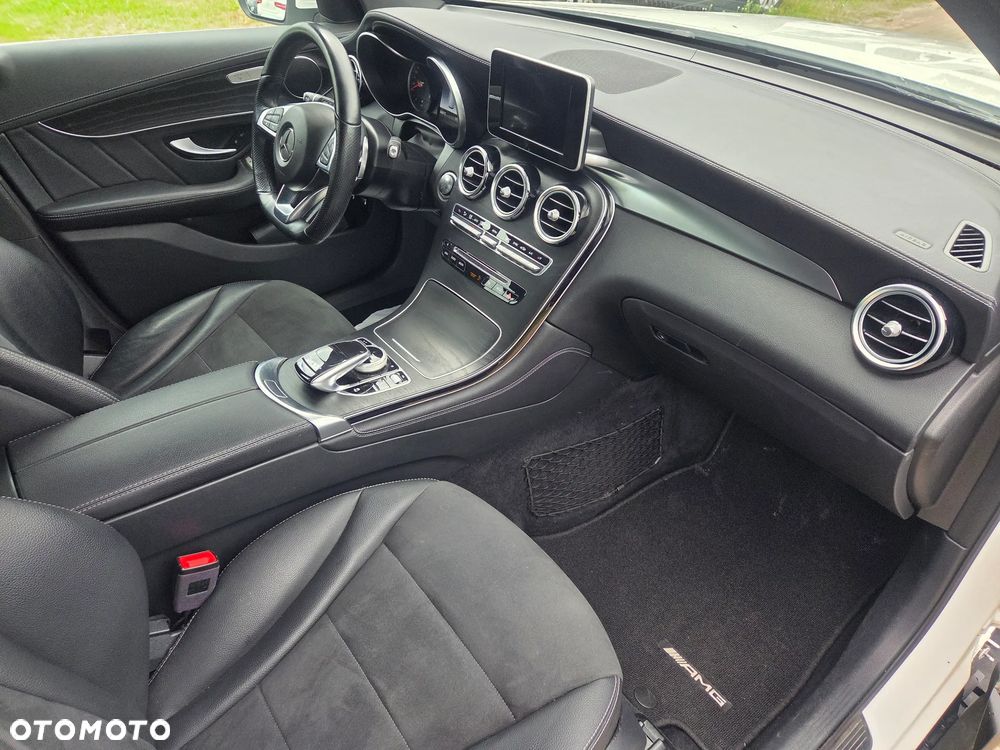 Mercedes-Benz GLC 250 4Matic 9G-TRONIC Exclusive - 5