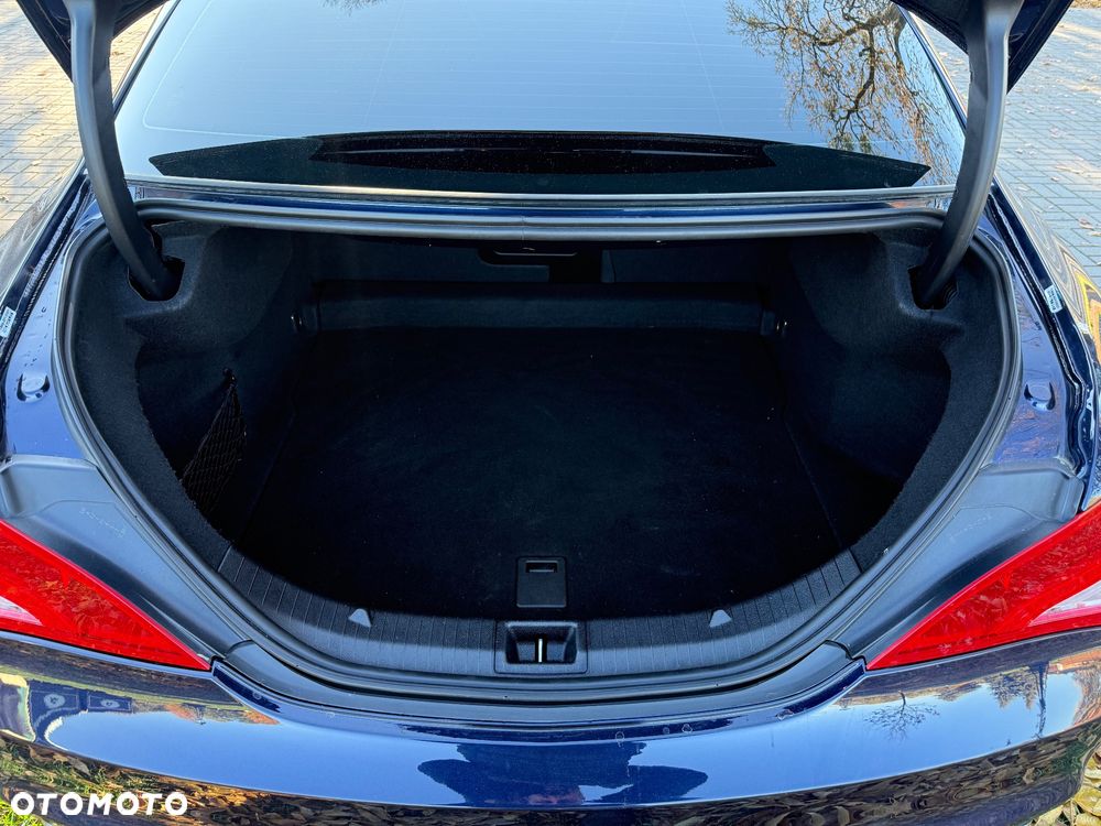 Mercedes-Benz CLA - 16