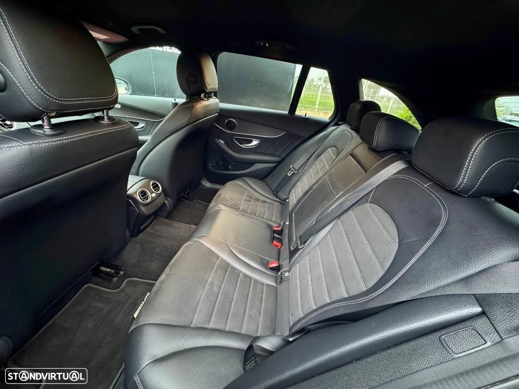 Mercedes-Benz C 300 de AMG Line - 35