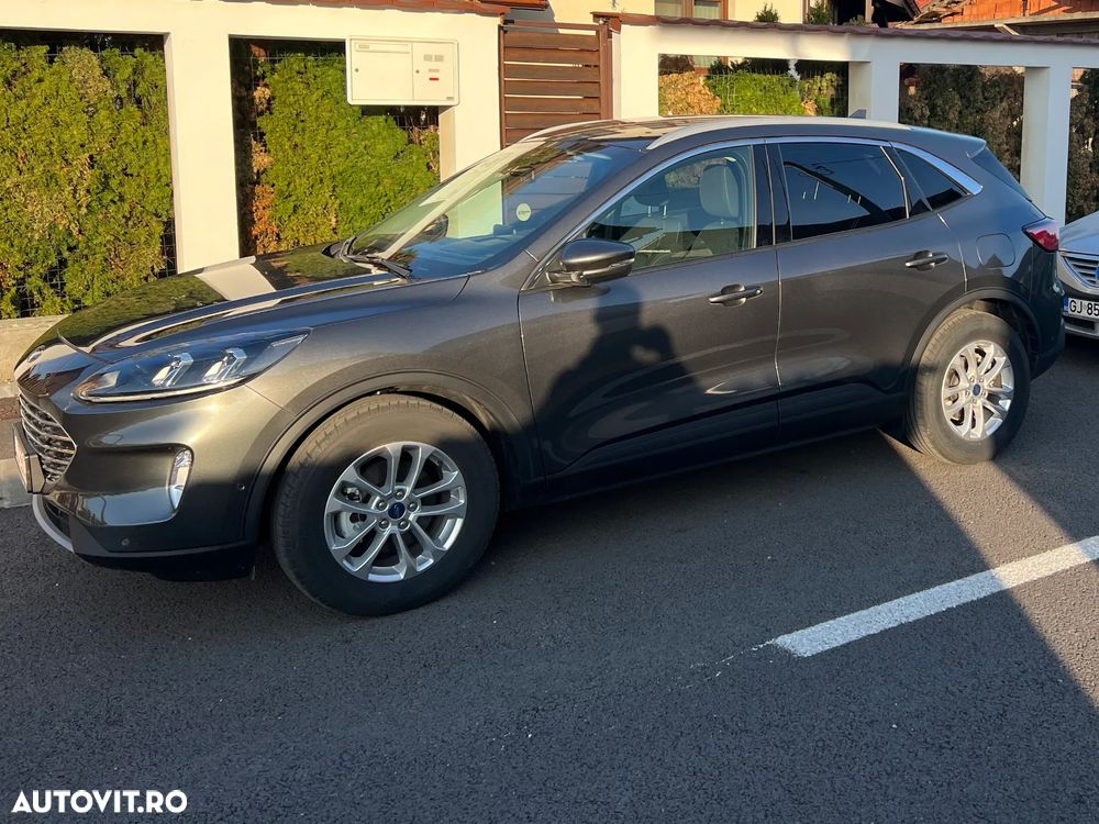 Ford Kuga - 4