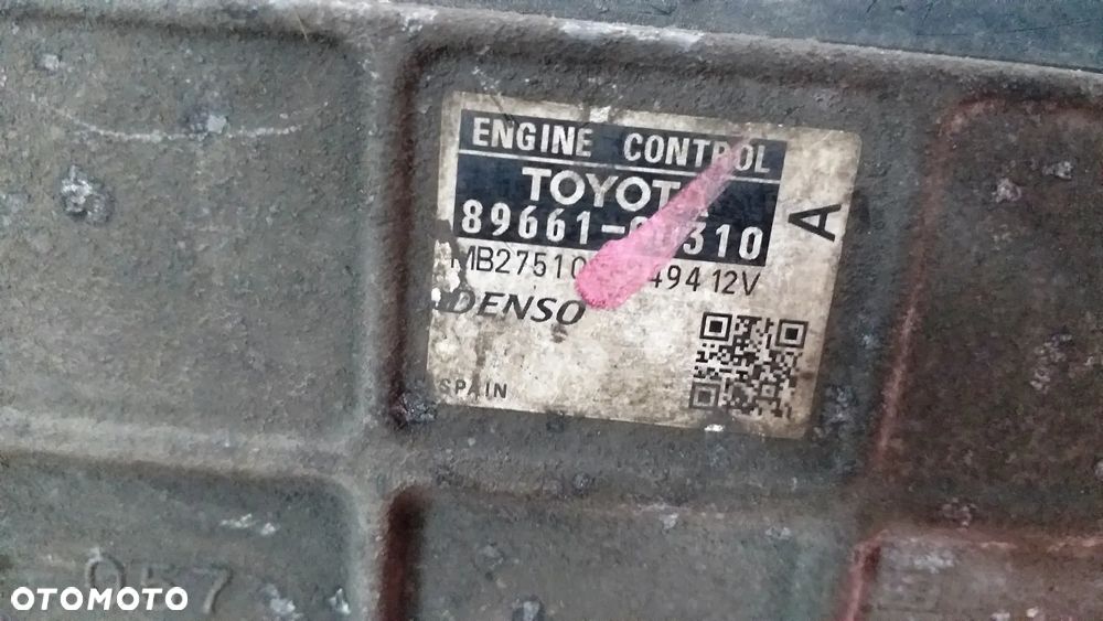 Komputer sterownik silnika Toyota Yaris II 1.3 B 89661-0D310 - 2