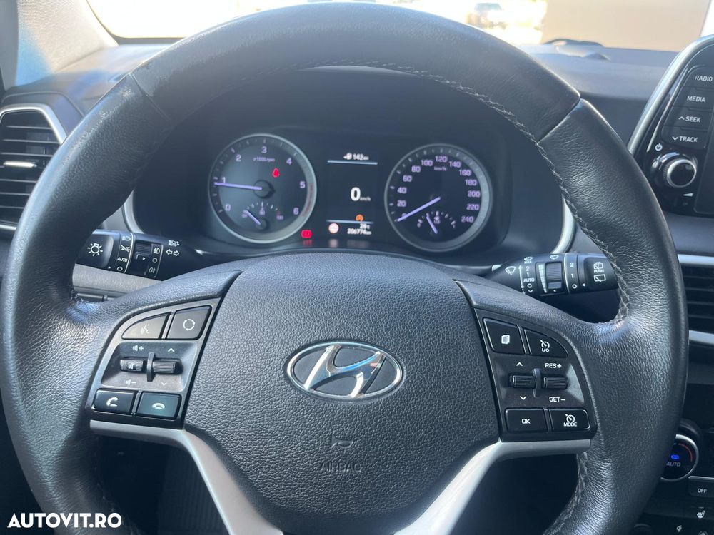 Hyundai Tucson 2.0 CRDI 4WD 6MT Premium - 12