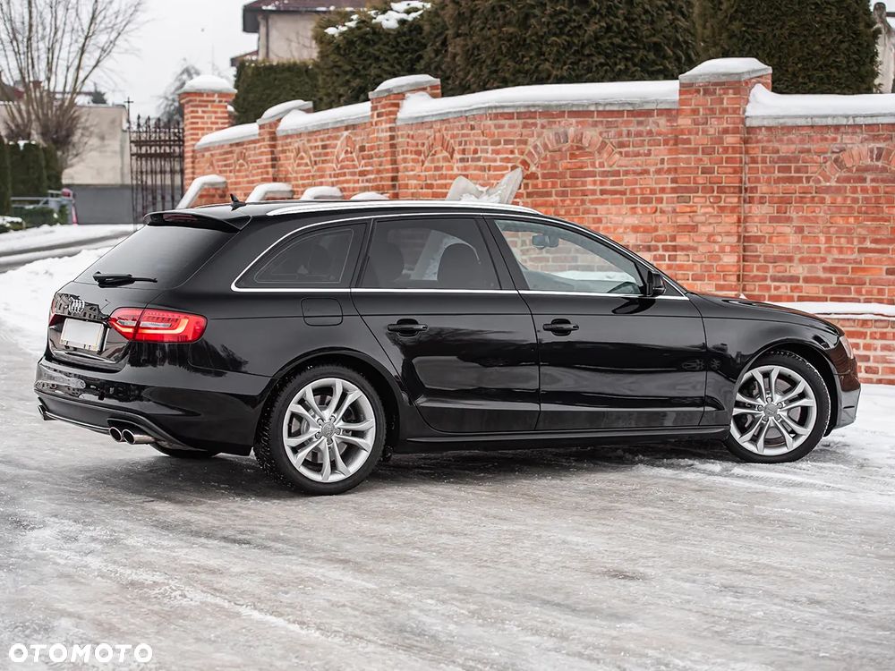 Audi S4 Avant S tronic - 14