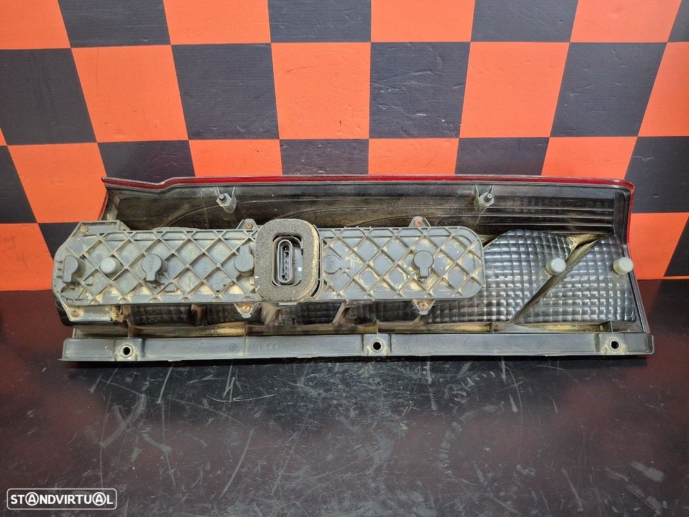 Farolim Stop Direito Iveco Daily Vi Caixa - 3