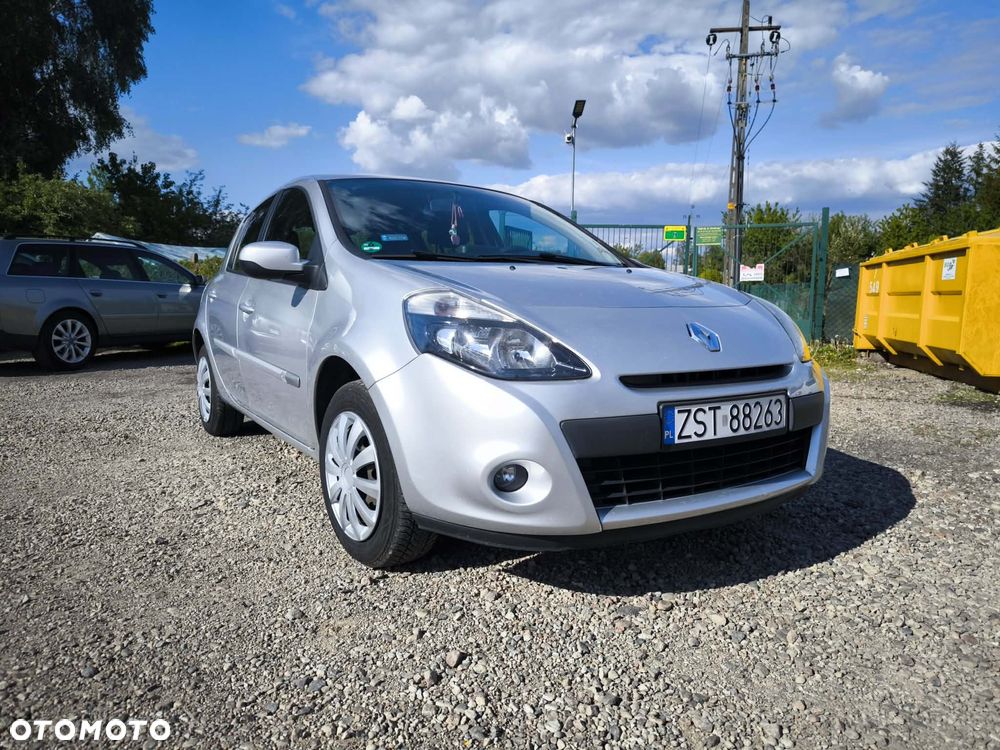 Renault Clio 1.2 16V 75 TomTom Edition - 6