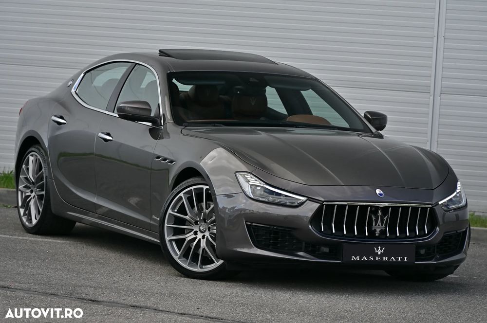 Maserati Ghibli GranLusso - 15