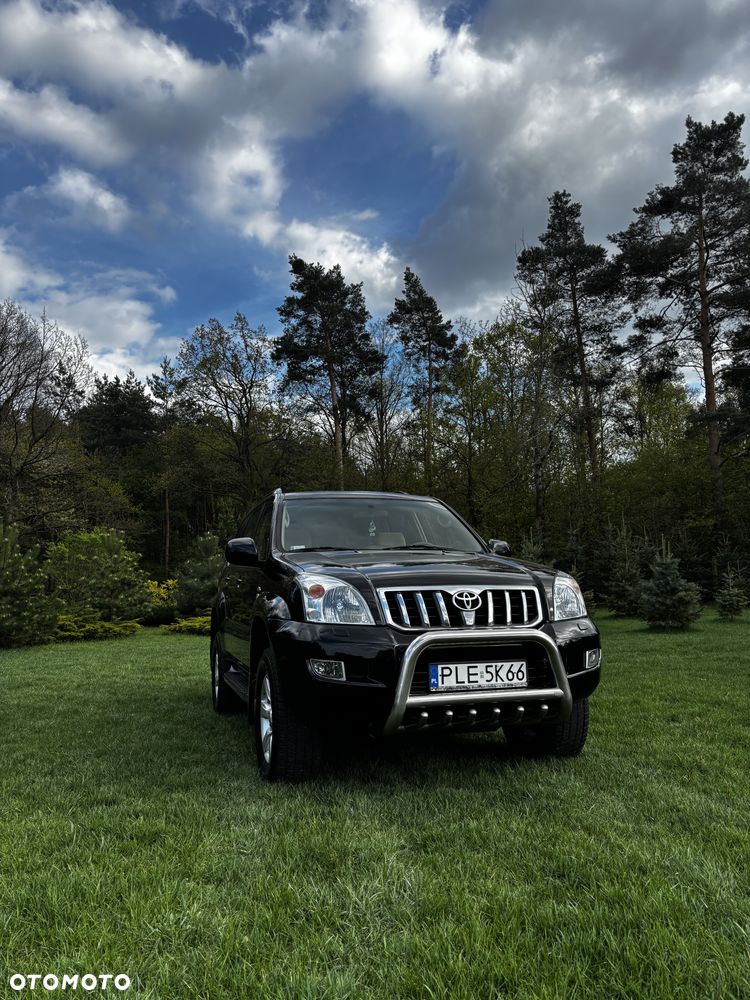 Toyota Land Cruiser - 2