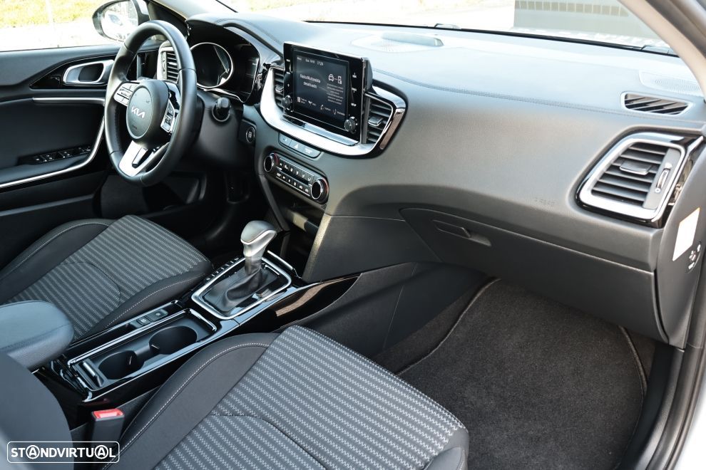 Kia XCeed 1.6 GDi PHEV Drive - 14