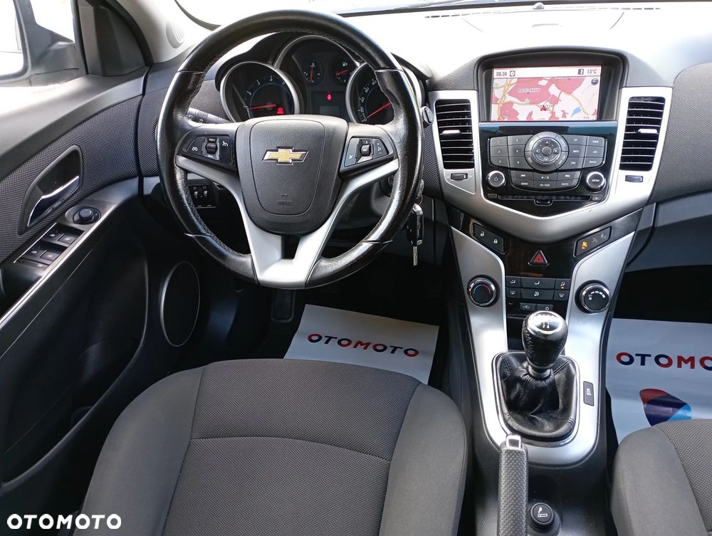 Chevrolet Cruze 1.6 LT+ - 10