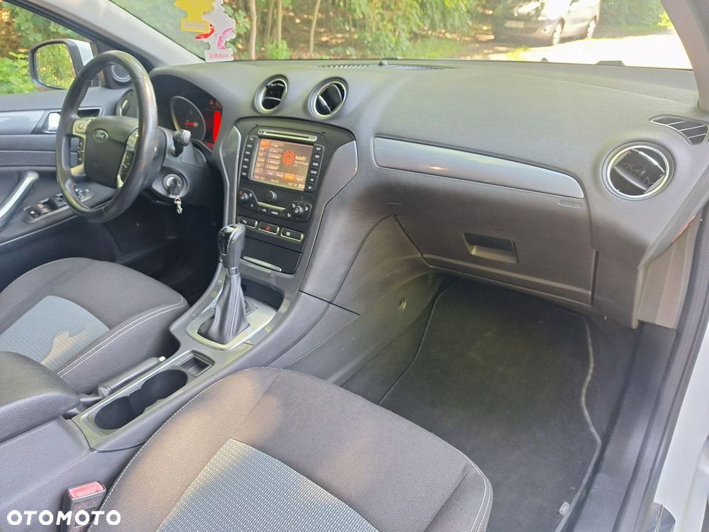 Ford Mondeo 2.0 TDCi Titanium - 13