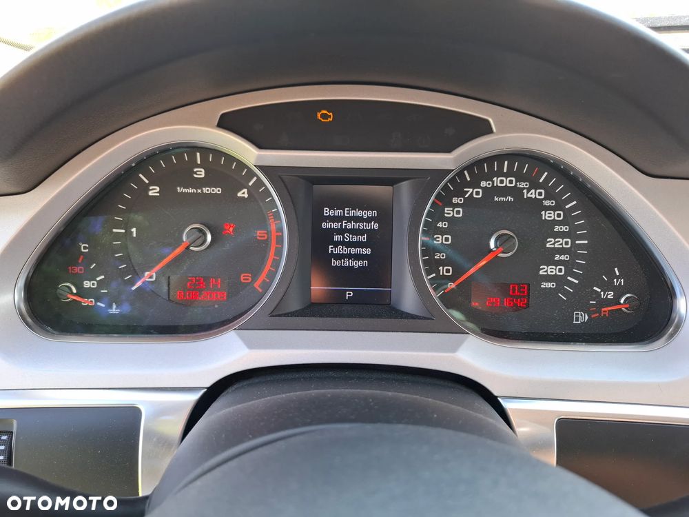 Licznik Zegar Kolor Fis Audi A6 C6 Lift Europa 4F0920933Q - 1