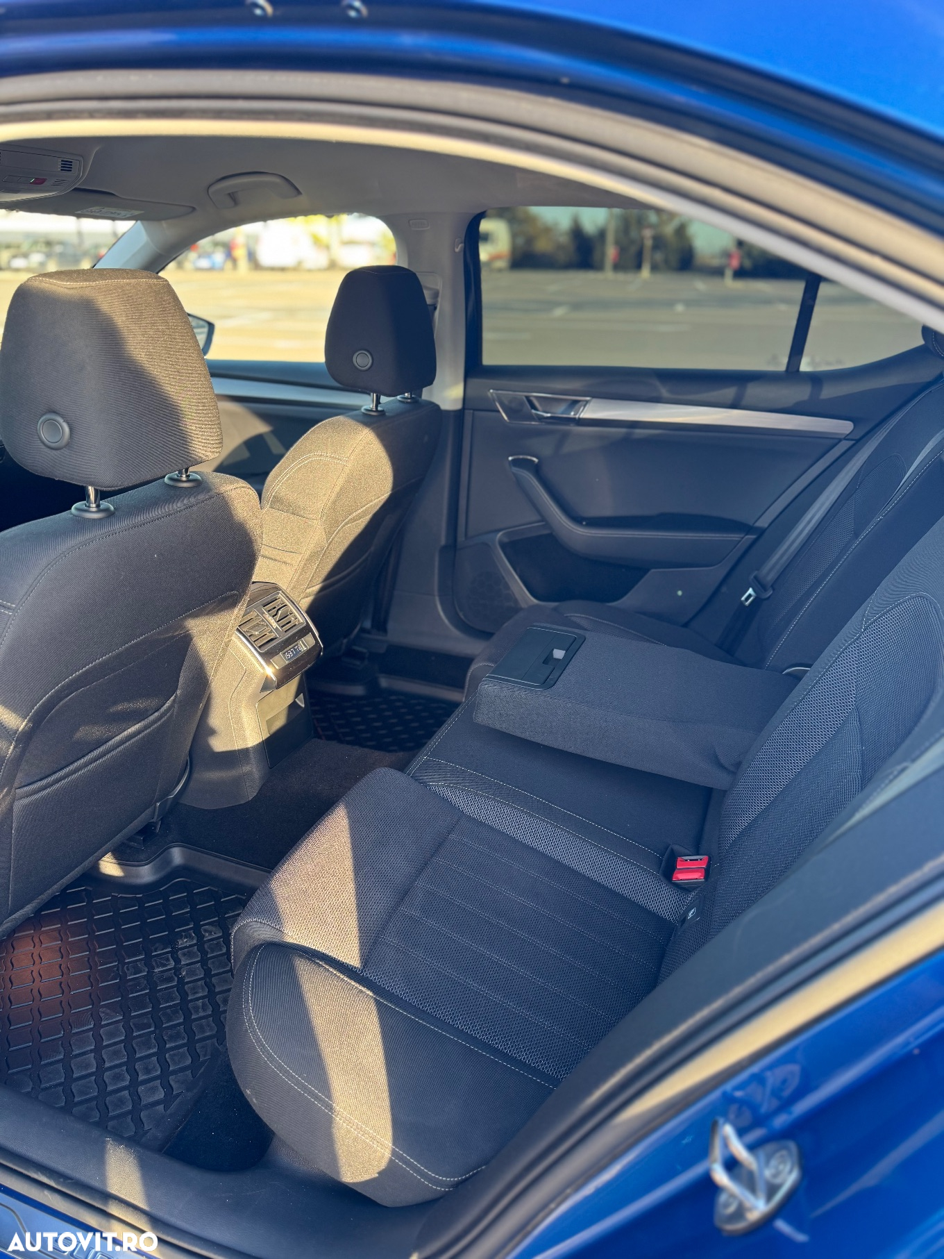 Skoda Superb 2.0 TDI DSG Style - 11