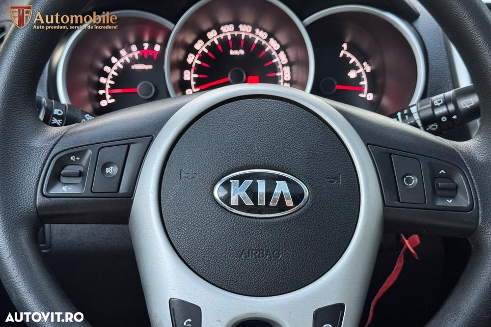 KIA Venga 2013 — imagine 12