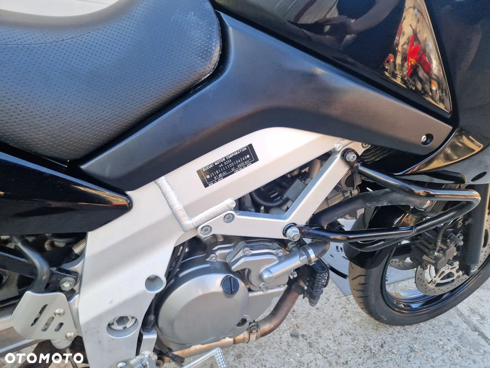 Suzuki V-STROM - 19