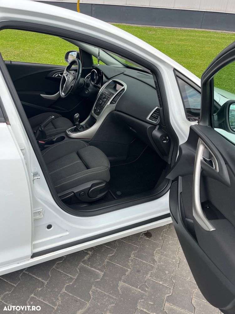 Opel Astra - 8