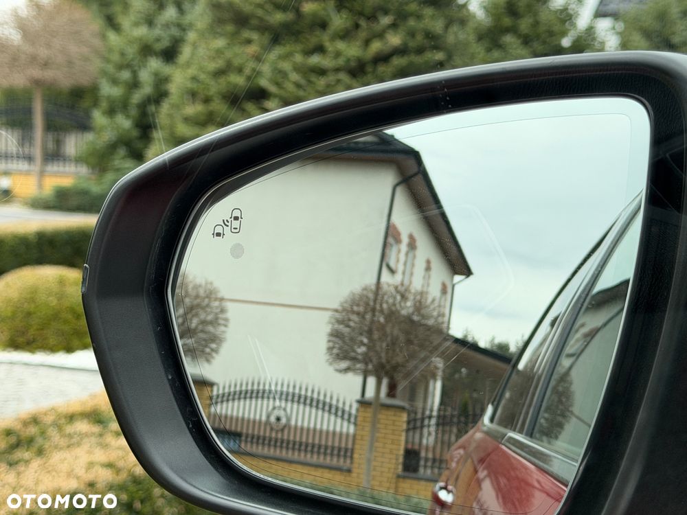 DS Automobiles DS 7 Crossback 1.6 PureTech GPF Performance Line + - 39