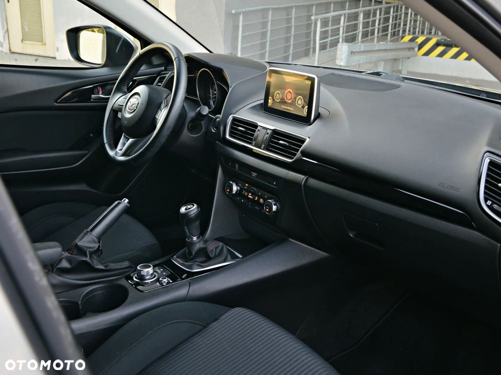 Mazda 3 2.0 Skyenergy EU6 - 10