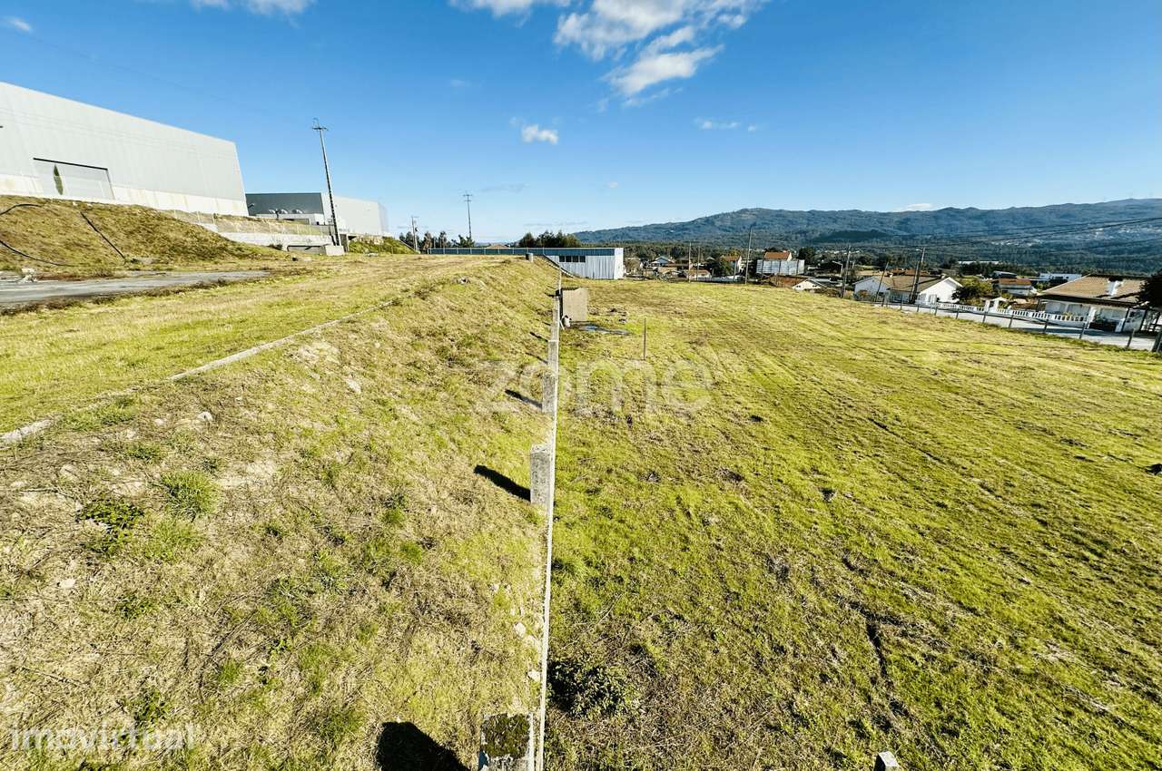 Terreno Urbano na Zona Industrial de Oliveira de Frades - Grande imagem: 3/14