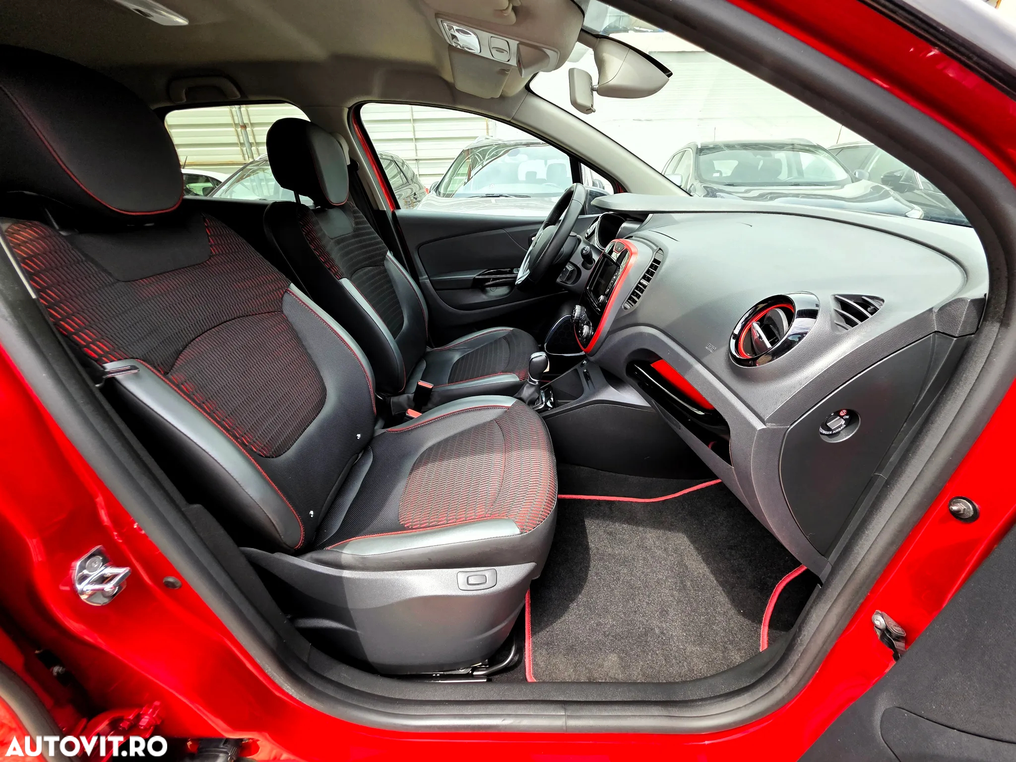 Renault Captur dCi 90 EDC Helly Hansen - 15