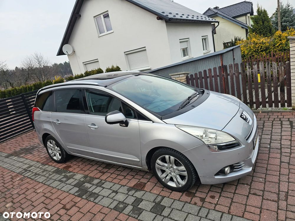 Peugeot 5008 2.0 HDi Family 7os - 2