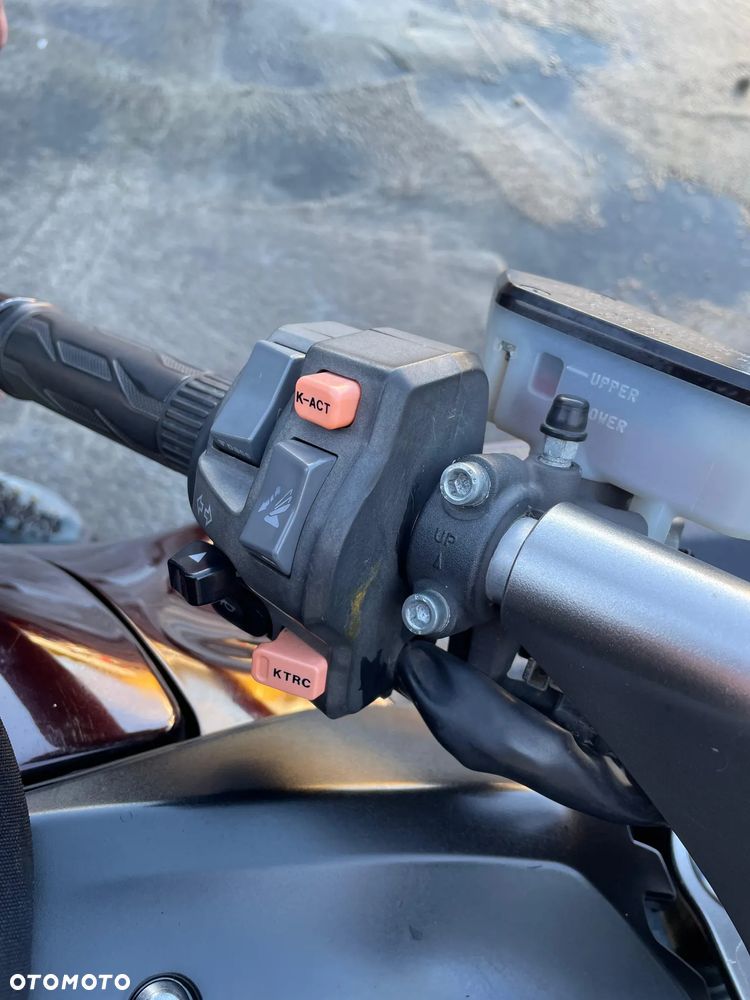 Kawasaki GTR - 17