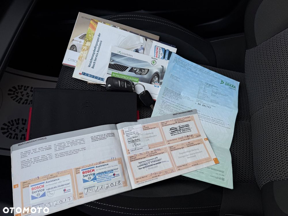 Citroën C4 e-HDi 115 Exclusive - 8