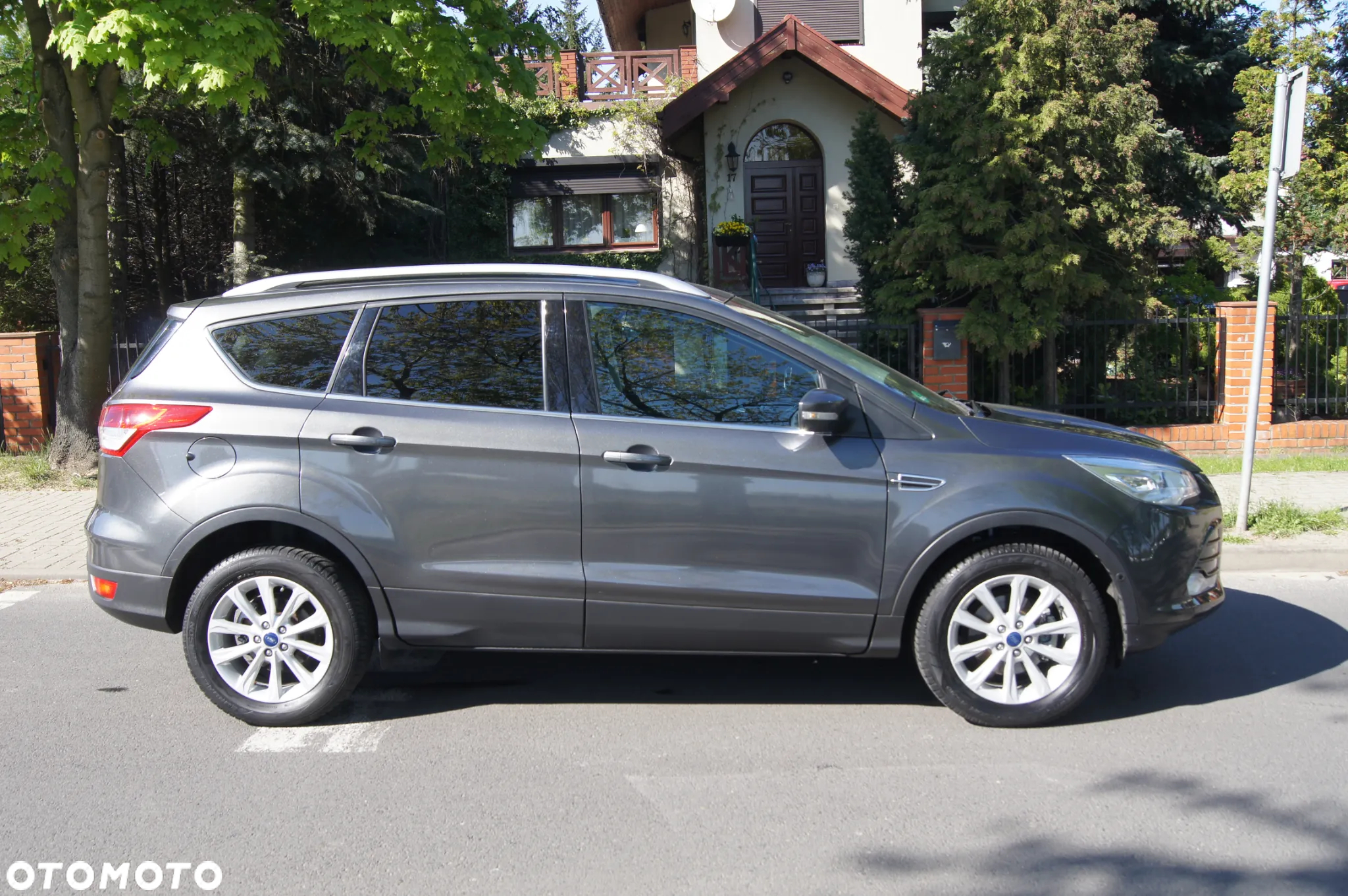 Ford Kuga 1.5 EcoBoost 2x4 Titanium - 8