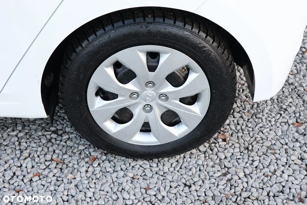 Hyundai i20 1.2 Pure - 20