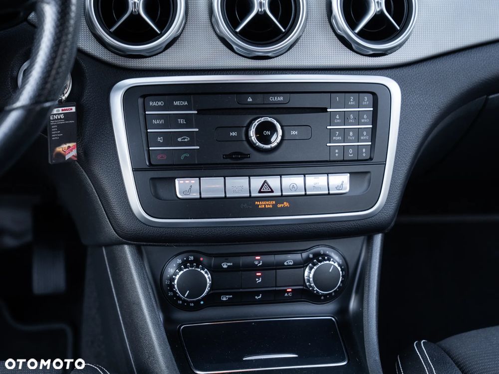 Mercedes-Benz GLA - 22