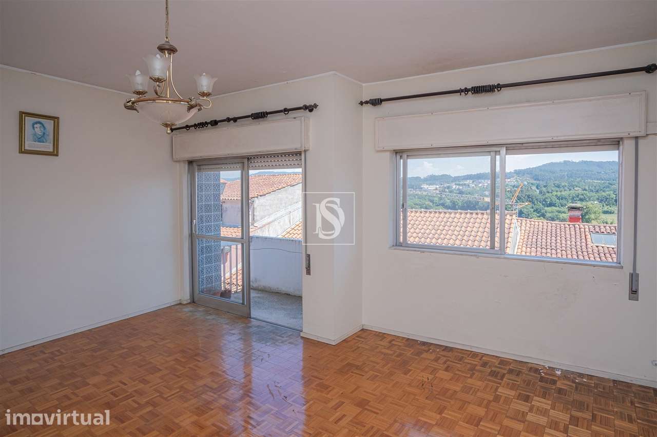 Apartamento T3 na Rua Direita, no coração de Barcelos - Grande imagem: 3/18