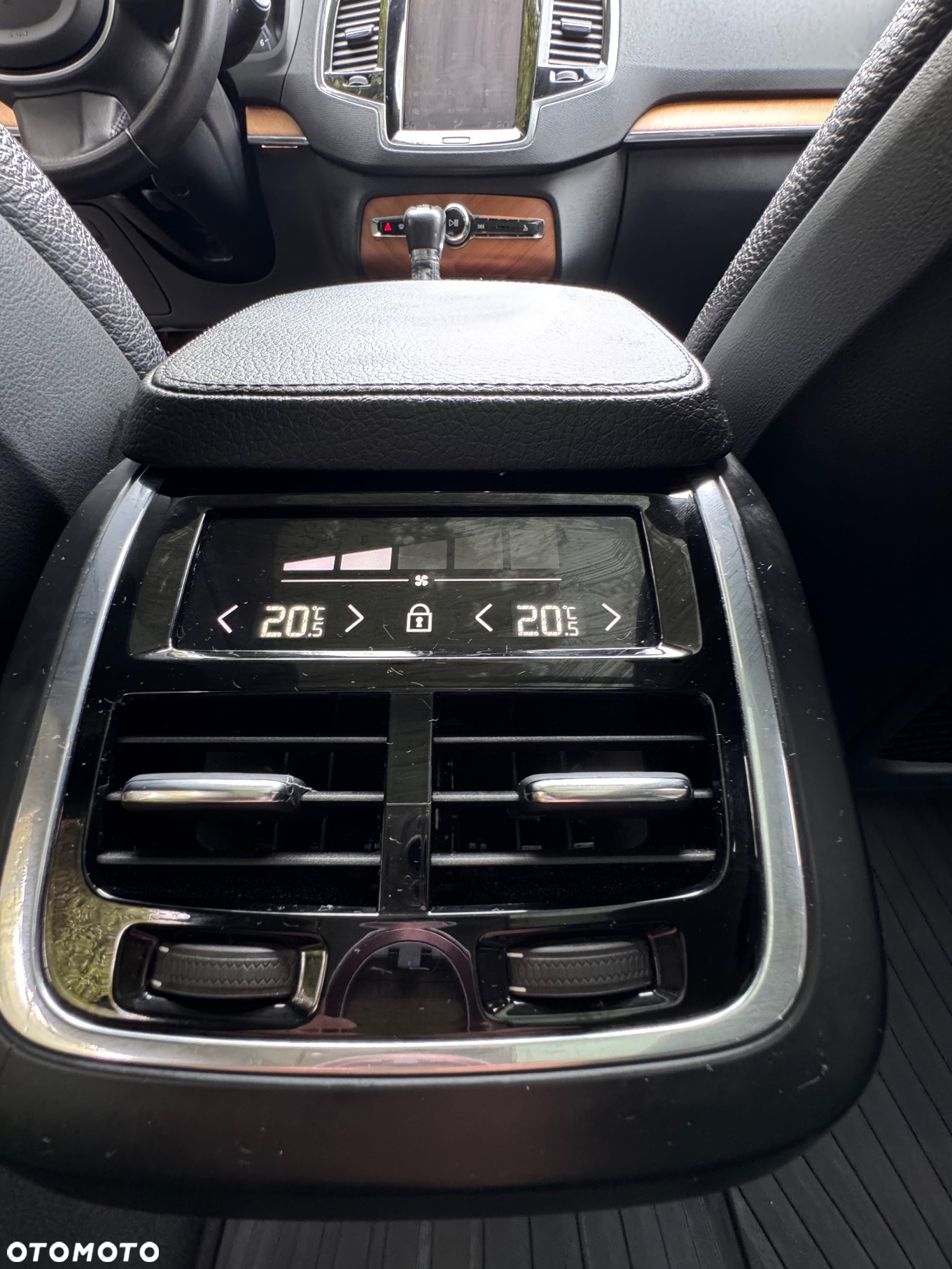 Volvo XC 90 T6 AWD Momentum 7os - 12