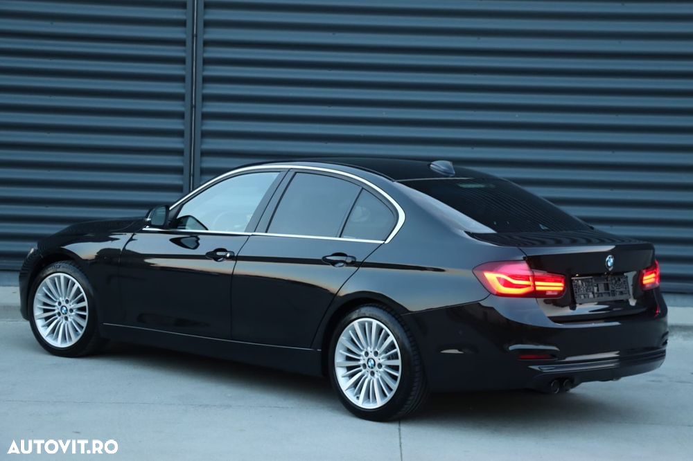 BMW Seria 3 320d Aut. Sport Line - 12