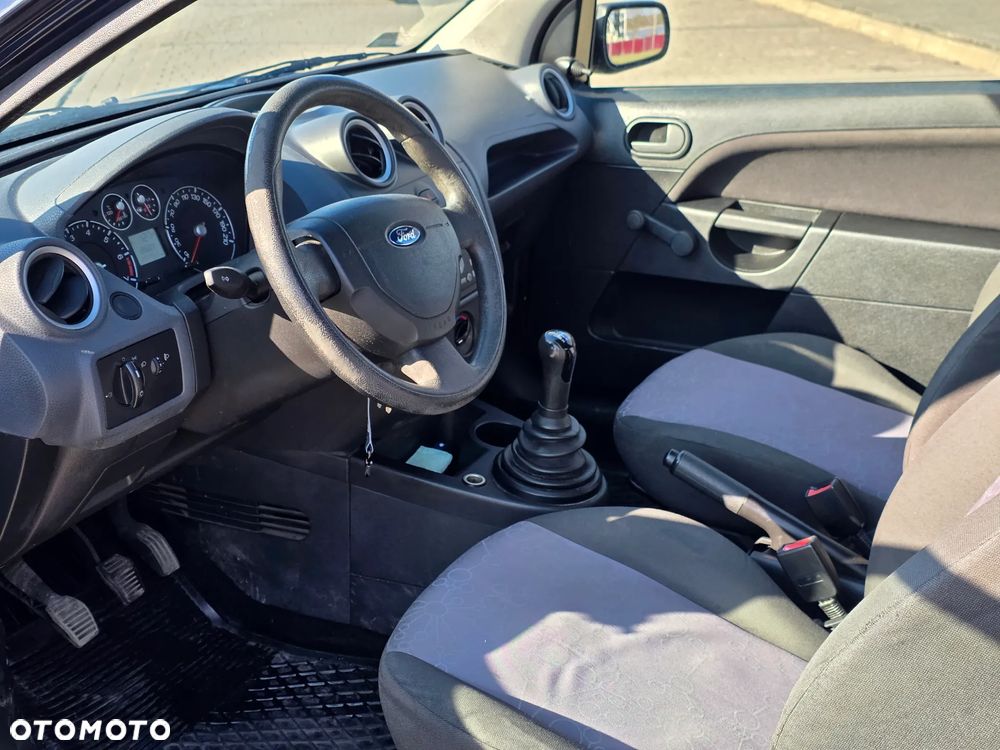 Ford Fiesta - 8