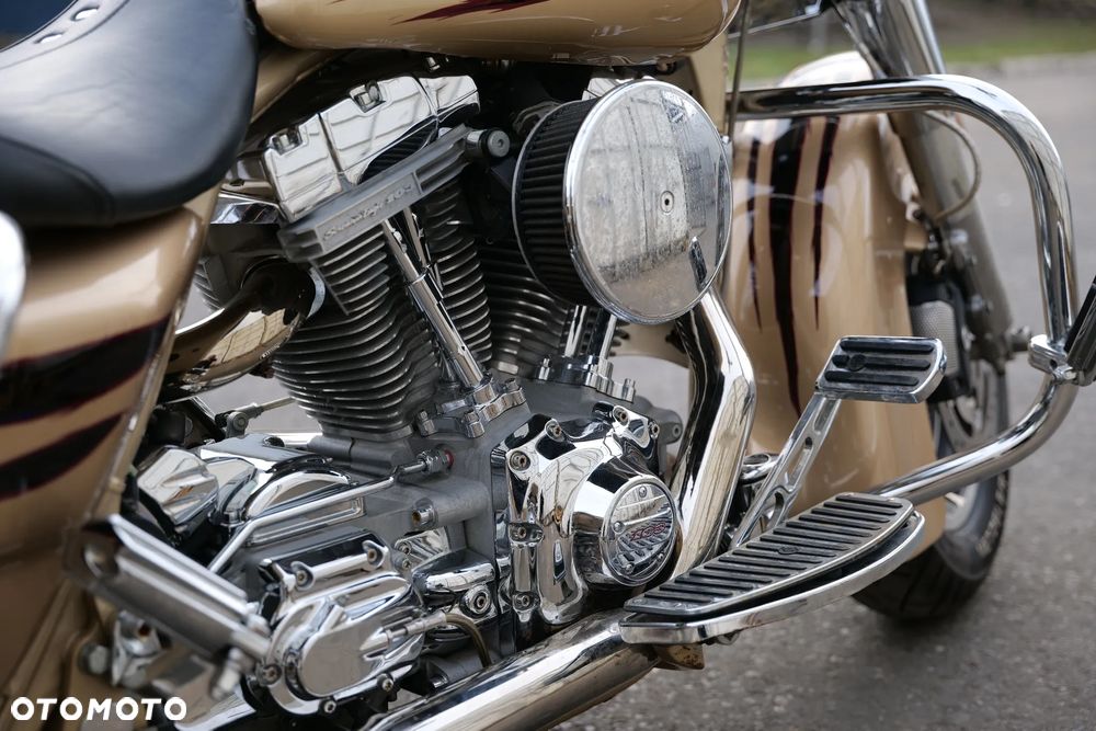 Harley-Davidson Touring Road King - 11